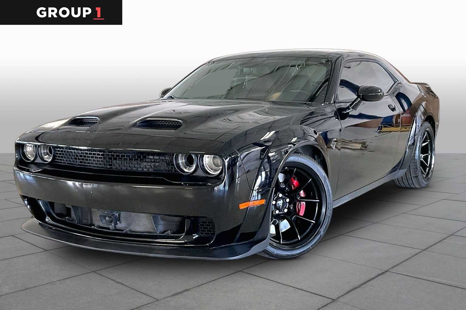 Used 2023 Dodge Challenger SRT Hellcat RWD image 1