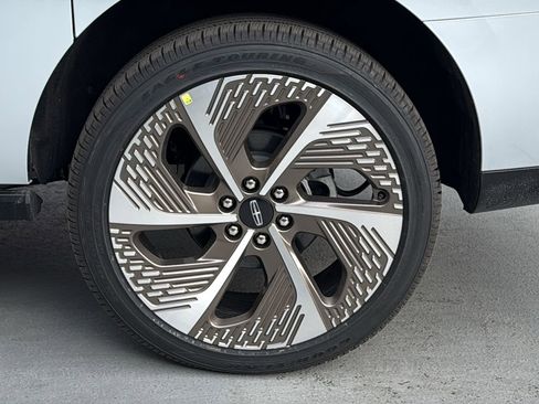 New 2026 Lincoln Navigator L Black Label image 4