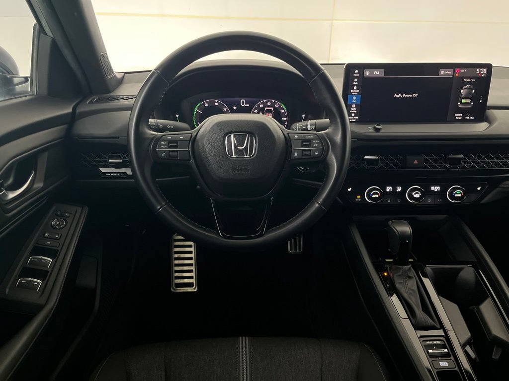 Used 2025 Honda Accord Sport image 32