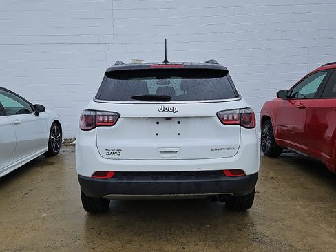 Used 2022 Jeep Compass Limited w/ Sun and Sound Group image 6