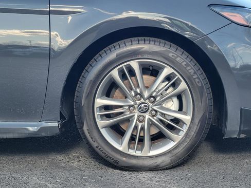 Used 2025 Toyota Camry SE image 13