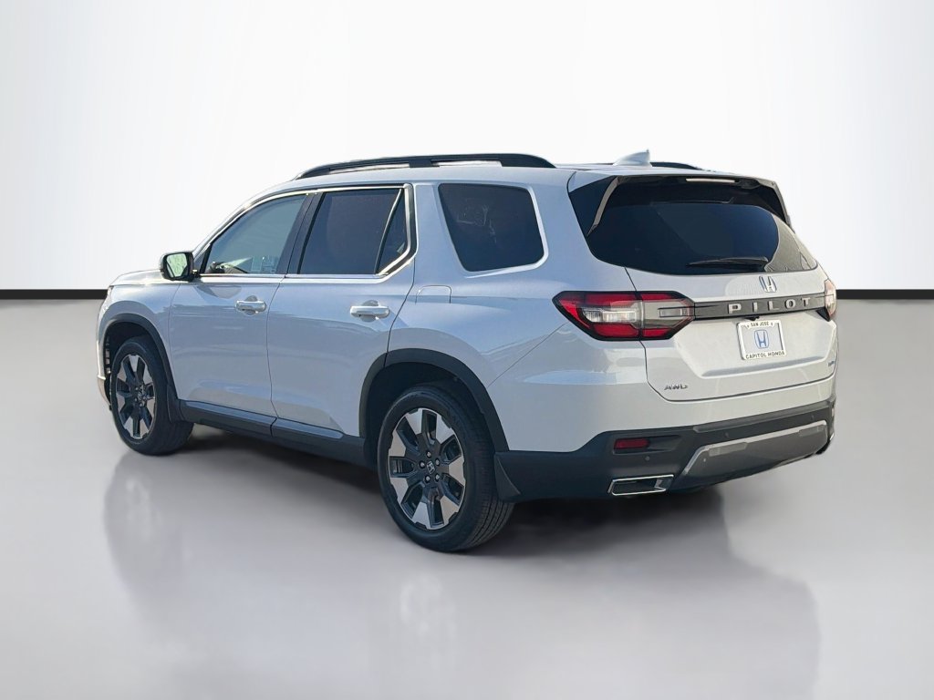 New 2026 Honda Pilot Elite image 4