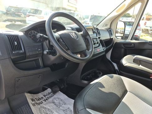 Used 2018 RAM ProMaster 2500 w/ Interior Convenience Group image 21