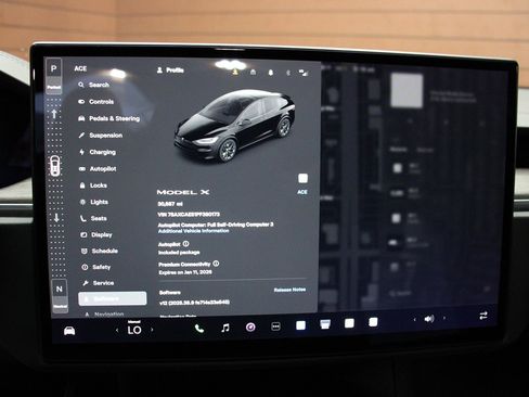 Used 2023 Tesla Model X image 19