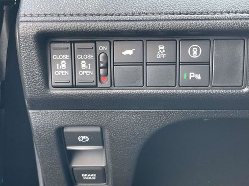 Used 2024 Honda Odyssey Elite image 30