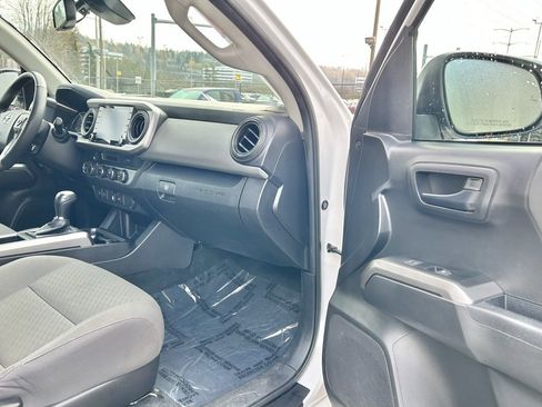 Certified 2023 Toyota Tacoma SR5 w/ Technology Package image 15