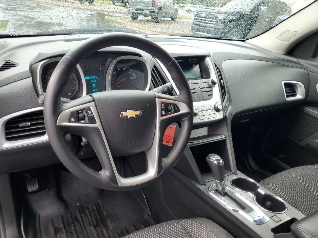 Used 2017 Chevrolet Equinox LT w/ Convenience Package FWD image 7