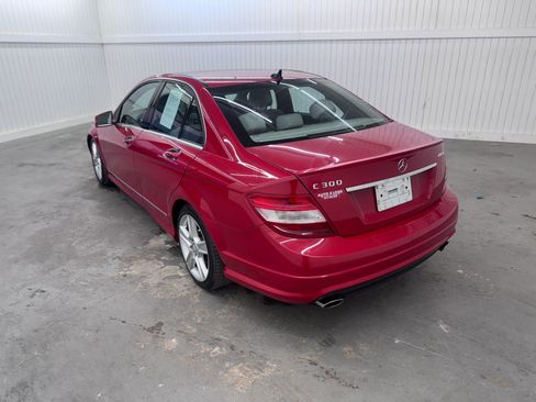 Used 2011 Mercedes-Benz C 300 4MATIC Sedan image 7