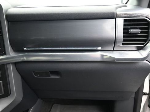 Used 2022 Ford F150 Lariat image 28