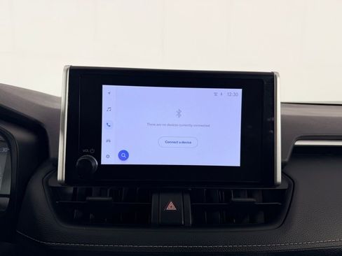 Used 2025 Toyota RAV4 XLE image 18