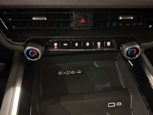 New 2026 Chevrolet Tahoe RST w/ RST Performance Edition AWD/4WD image 22
