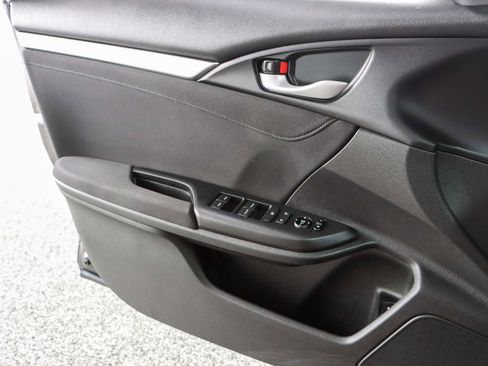 Used 2018 Honda Civic EX-T image 22