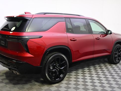 Used 2024 Chevrolet Traverse RS image 7