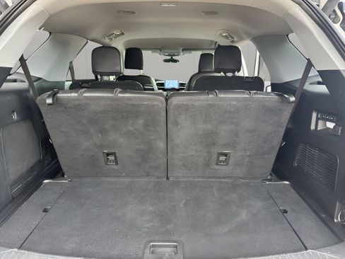 Used 2023 Ford Explorer Limited w/ Equipment Group 301A RWD image 20