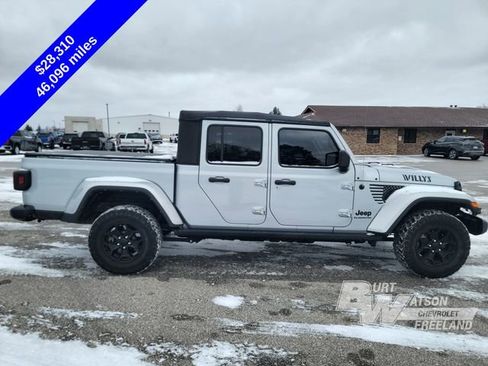 Used 2022 Jeep Gladiator Willys image 7