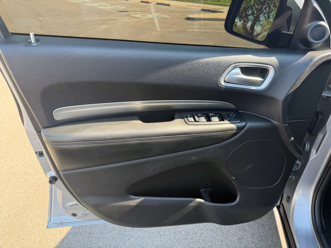 Used 2019 Dodge Durango SXT w/ Trailer Tow Group IV AWD/4WD image 14