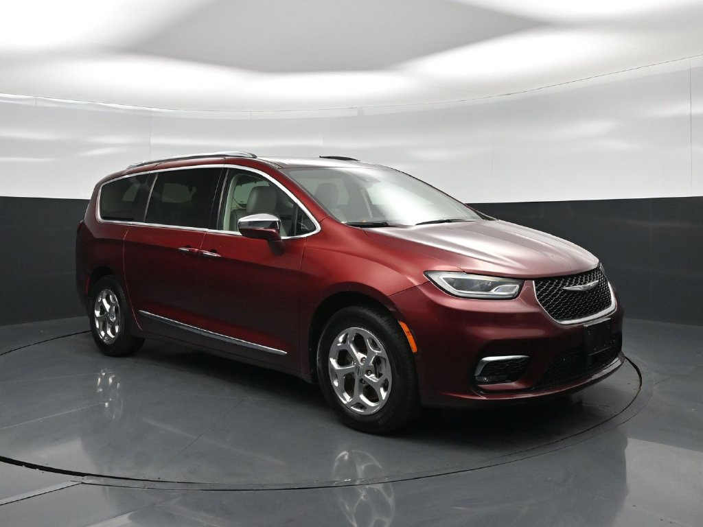 Used 2021 Chrysler Pacifica Limited w/ Premium & Safety Sphere Group AWD/4WD image 23