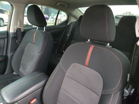 Certified 2024 Nissan Sentra SR image 9