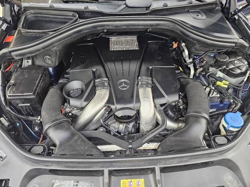 Used 2014 Mercedes-Benz GL 550 4MATIC image 43