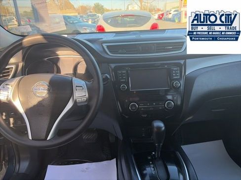 Used 2016 Nissan Rogue SV w/ SV Premium Package AWD/4WD image 13