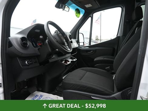 Used 2024 Mercedes-Benz Sprinter 2500 image 14