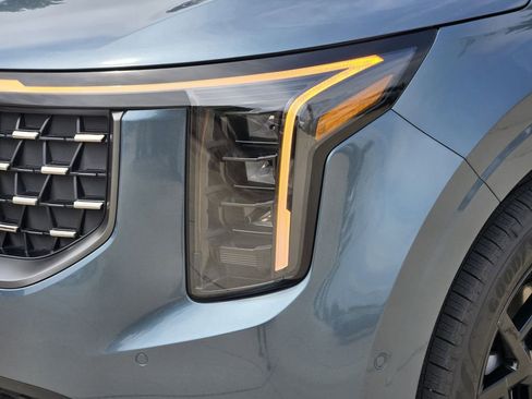 New 2026 Kia Carnival SX FWD image 7