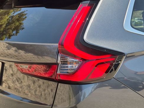 Used 2024 Honda CR-V Sport Touring image 11