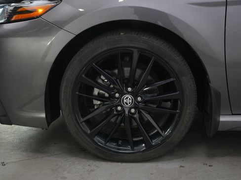 Used 2022 Toyota Camry XSE FWD image 30