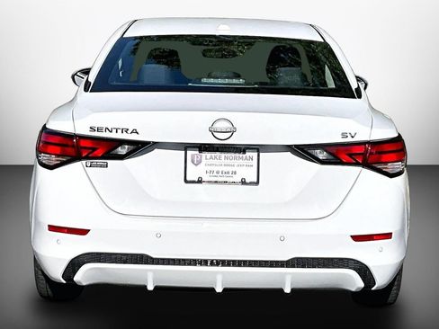 Used 2024 Nissan Sentra SV FWD image 7