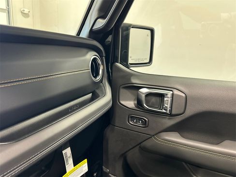 New 2025 Jeep Wrangler Sahara image 27