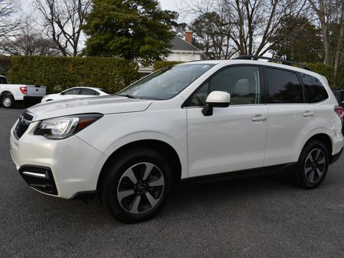 Used 2018 Subaru Forester 2.5i Limited image 2