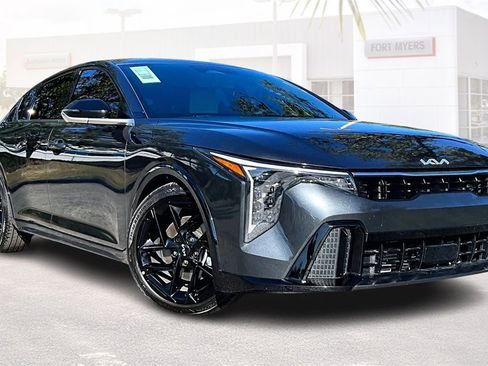 Used 2025 Kia K4 GT-Line Turbo image 1