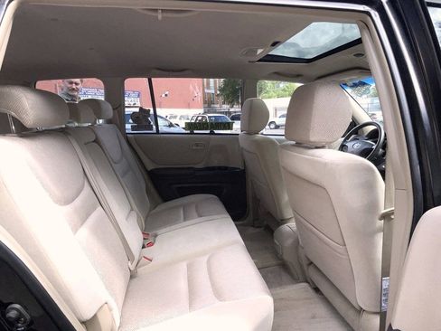 Used 2003 Toyota Highlander 4WD image 18
