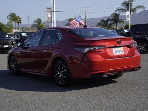 Used 2024 Toyota Camry SE FWD image 6