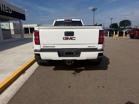 Used 2016 GMC Sierra 3500 Denali w/ Duramax Plus Package AWD/4WD image 9