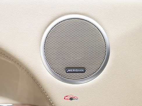 Used 2017 Land Rover Range Rover HSE image 44