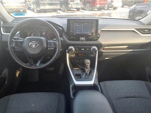Used 2020 Toyota RAV4 XLE image 21