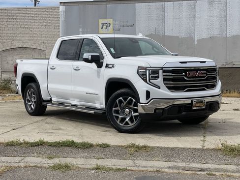 New 2026 GMC Sierra 1500 SLT w/ SLT Premium Plus Package AWD/4WD image 1