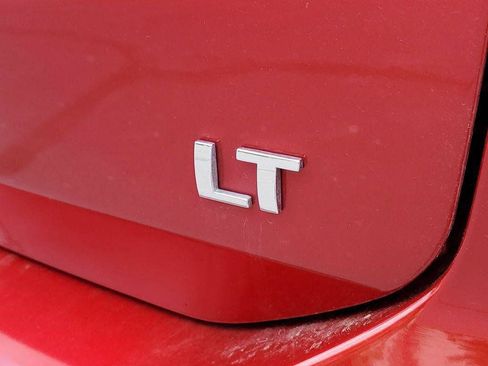 Used 2024 Chevrolet Equinox LT FWD image 33