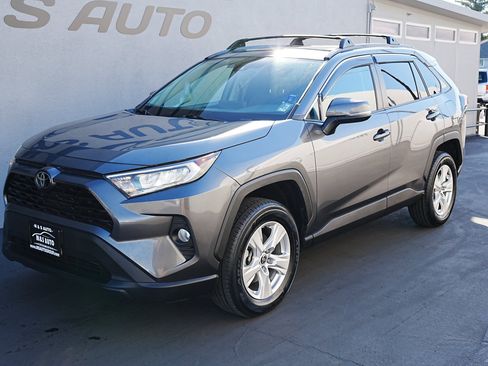Used 2021 Toyota RAV4 XLE image 7