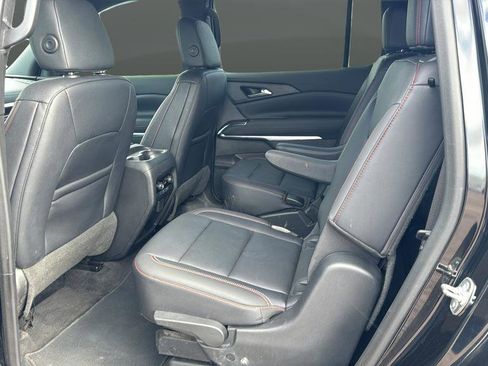Used 2024 Chevrolet Traverse Z71 AWD/4WD image 20