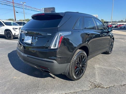 Certified 2022 Cadillac XT5 Sportv w/ LPO, ONYX Package image 4