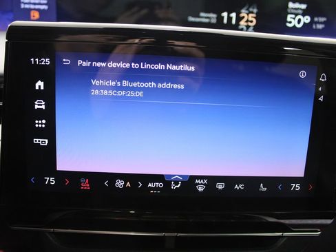 Used 2024 Lincoln Nautilus Reserve image 47