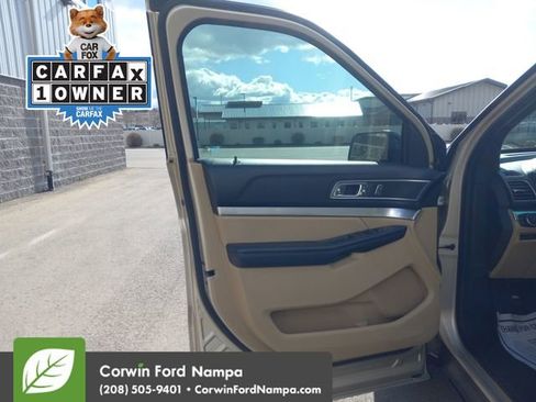 Used 2017 Ford Explorer XLT w/ Equipment Group 201A image 10