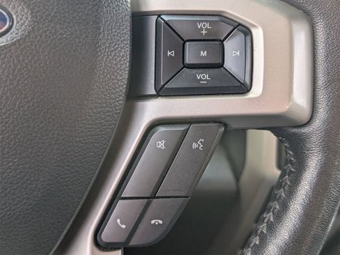 Used 2018 Ford F150 Lariat w/ Equipment Group 502A Luxury image 26