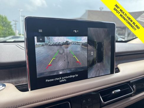 Used 2023 Lincoln Aviator Grand Touring w/ Equipment Group 301A AWD/4WD image 4