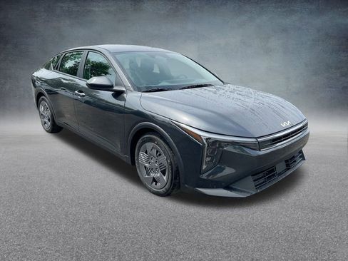 Used 2025 Kia K4 LX image 34