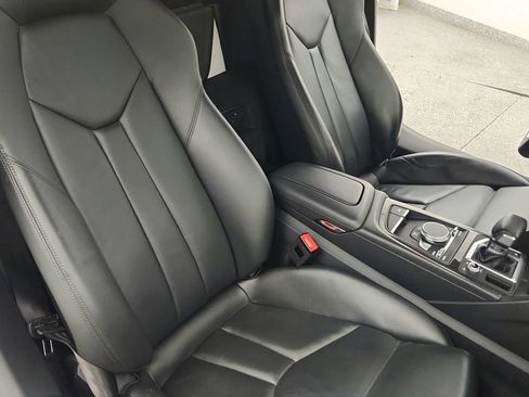 Used 2018 Audi R8 V10 RWD image 32