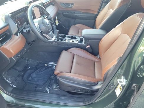 Used 2026 Subaru Outback Touring AWD/4WD image 10