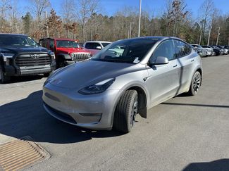 Used 2025 Tesla Model Y Long Range video 2